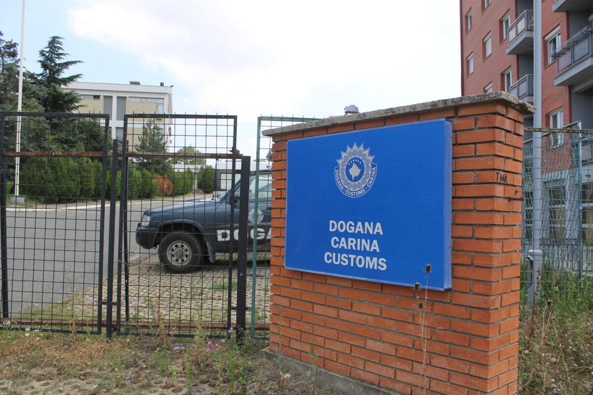 Dogana e Kosoves thyen rekord, mbledh mbi 1 miliard euro te ardhura